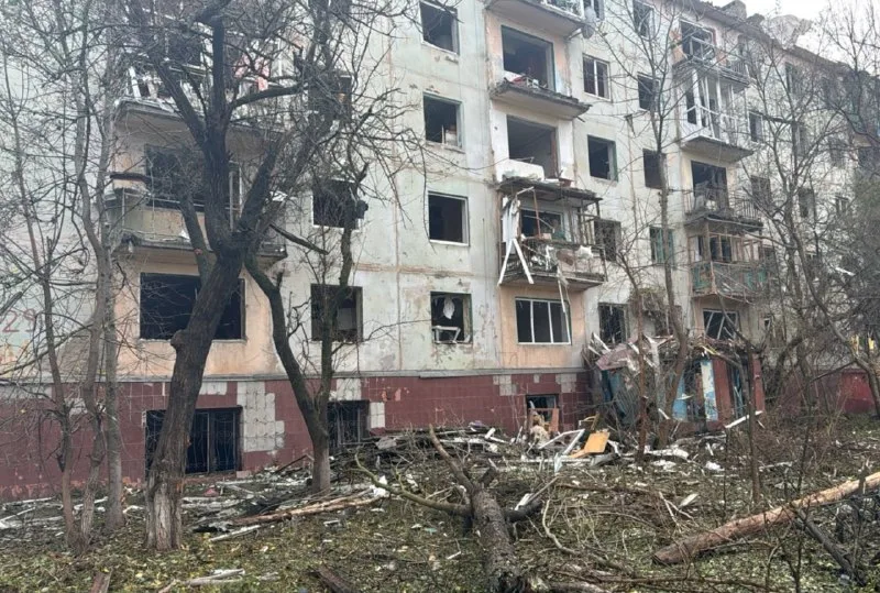 Повреждённый жилой дом в Краматорске