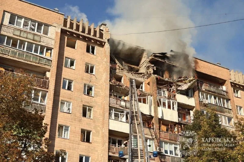 В Харькове разрушены верхние этажи жилого дома: ОВА сообщила о 15 пострадавших