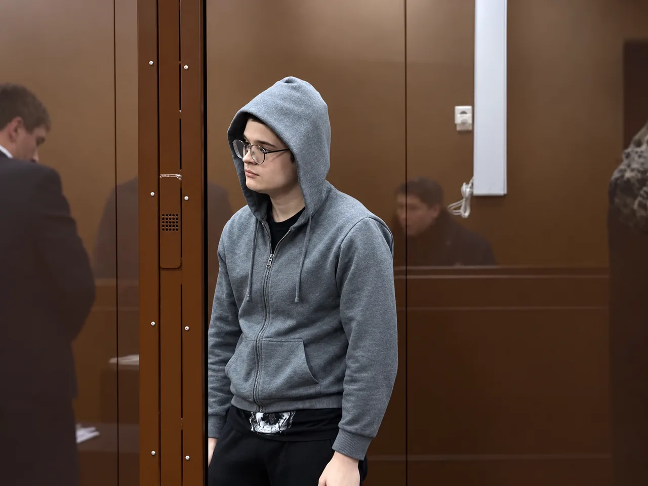 Дело DATASUCKERS и «Додо»: Денис Фридман отправлен под домашний арест